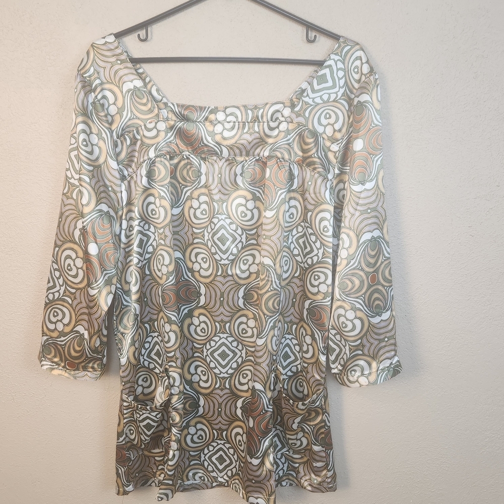 Unique Spectrum Retro Mod Print Top 14/16W (8028)